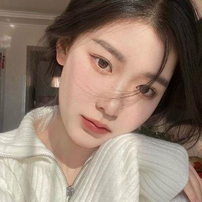 我就摆个摊，女神怎么追着跑我就摆个摊女神怎么追着跑